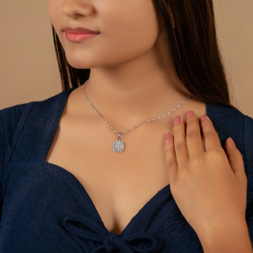 Crystal Core Diamond Necklace P11 with model