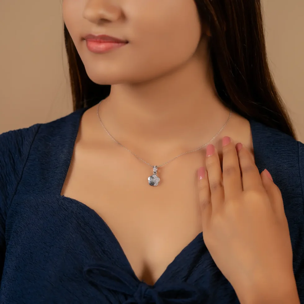 Flower Shape Dual Necklace P21 with model