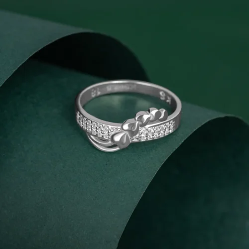 Forever Heart Diamond R1 on table