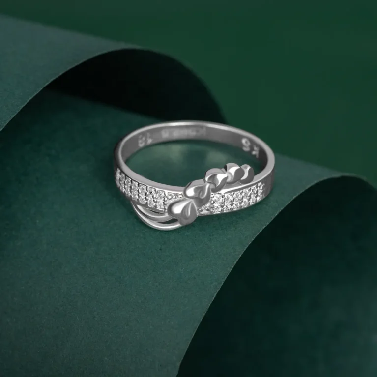 Forever Heart Diamond R1 on table