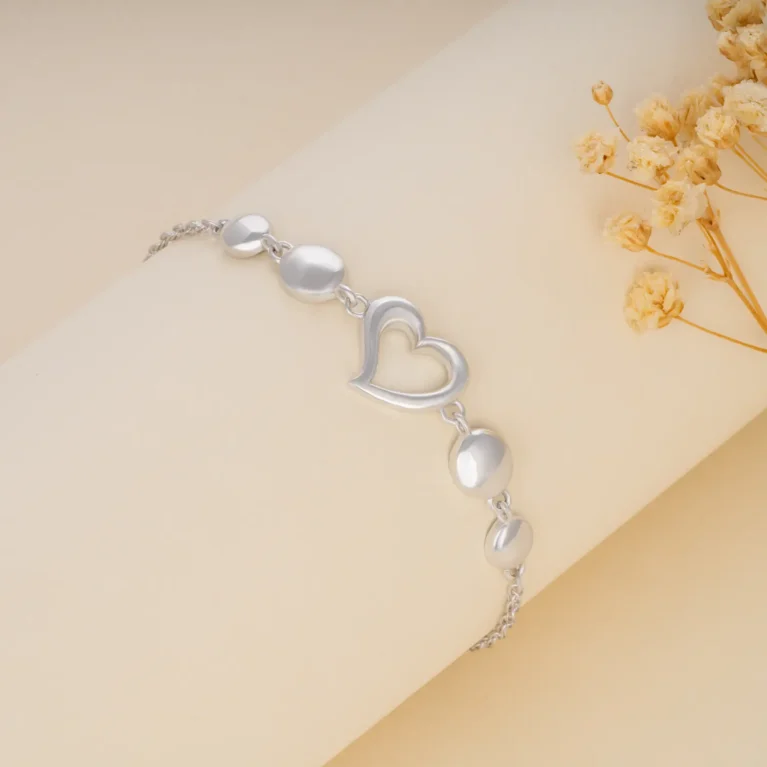 Heart Bond Braclet B 75 on table