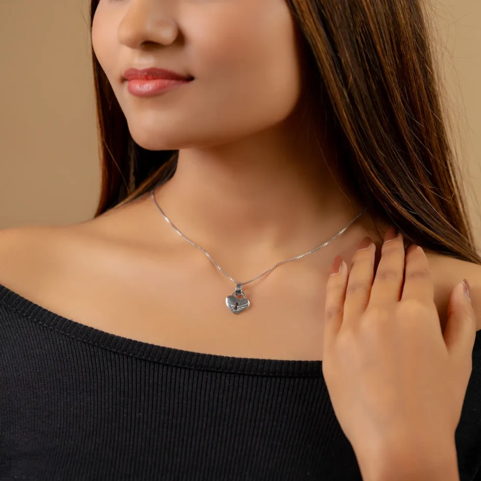 Heart Lock Pendant P39 with model