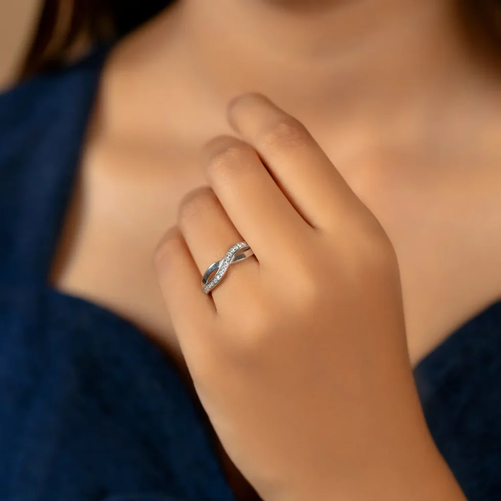 Infinity Ring R 203 with model