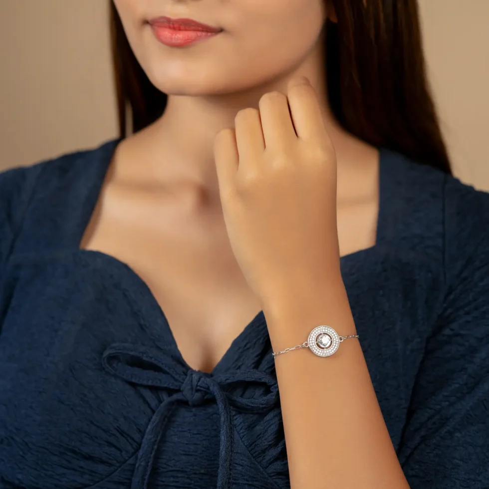 Micro Solitaire Chain Bracelet B 31 with model