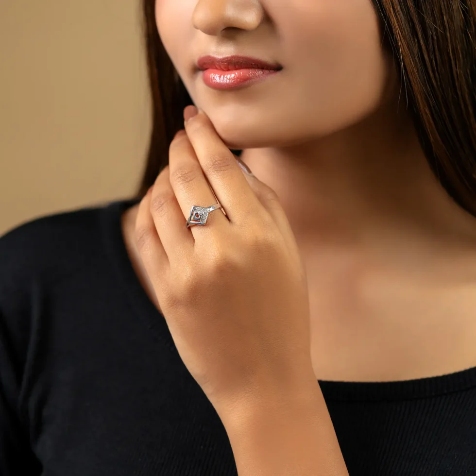 Nishav Jewellers 925 Sterling Silver Geometric Ring R 52 with model