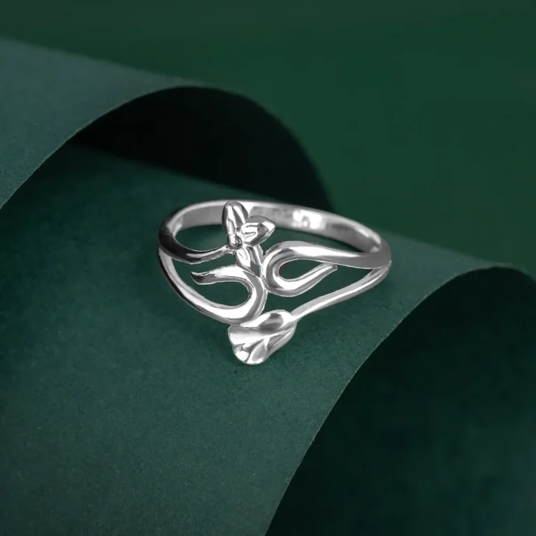 Rose Vine Elegance Ring R 221 on table
