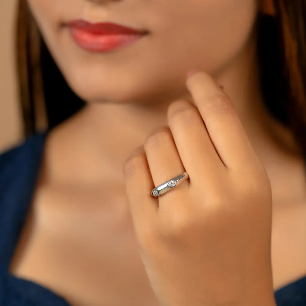 Sculpted Diomond Ring CR 15 with model