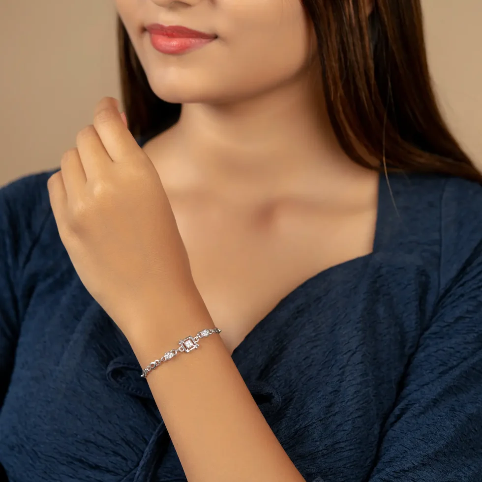 TwinSpark Bracelet B 102 with model